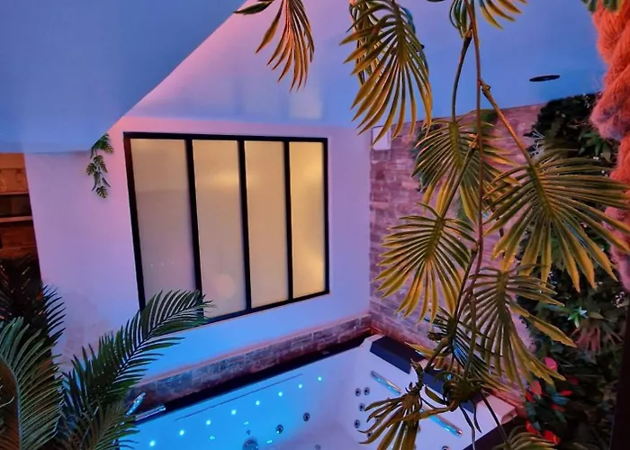 Apartment Jungle Loveroom Avec Balneo A 10 Min De Disneyland Paris